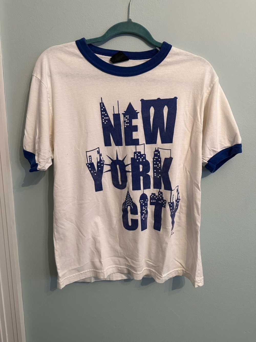 Vintage New York City Graphic Ringer Tee - White & Blue